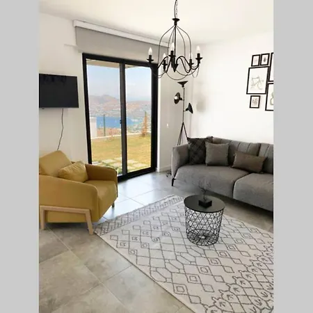 Newly Furnished Private In Gundogan 博德鲁姆
